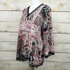 Essentials By Milano Boho Floral/Paisley Top